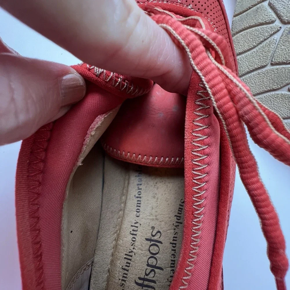 Softspots Women's Tarin Corallo Red Nubuck & Neoprene  9W